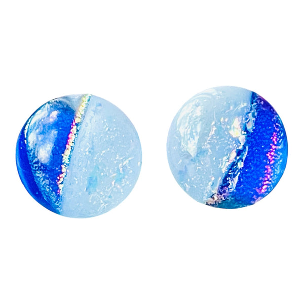 Bleu royal et blanc argenté