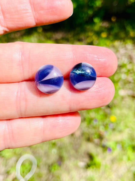 Boucles d’oreilles mauve-lilas