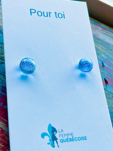 Boucles d’oreilles Brille dans le noir bleu