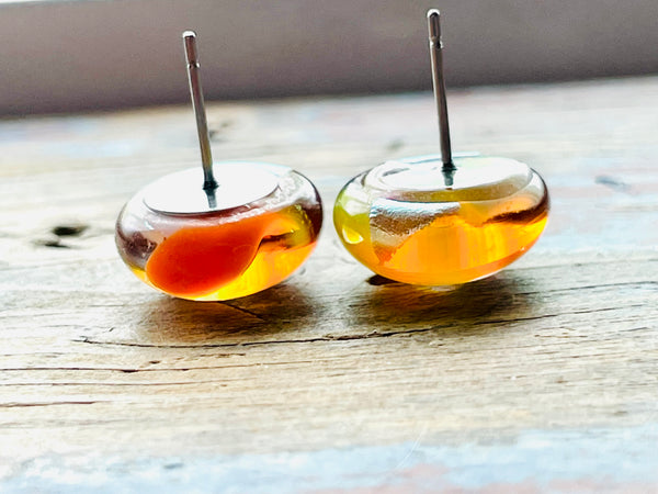 Boucles d’oreilles tire-d’érable, blanc argenté et orange et jaune