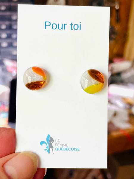 Boucles d’oreilles tire-d’érable, blanc argenté et orange et jaune