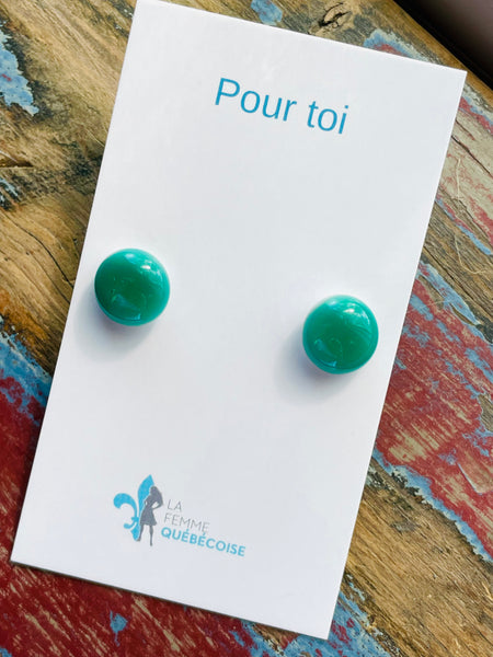 Boucles d’oreilles vert gazon opaque