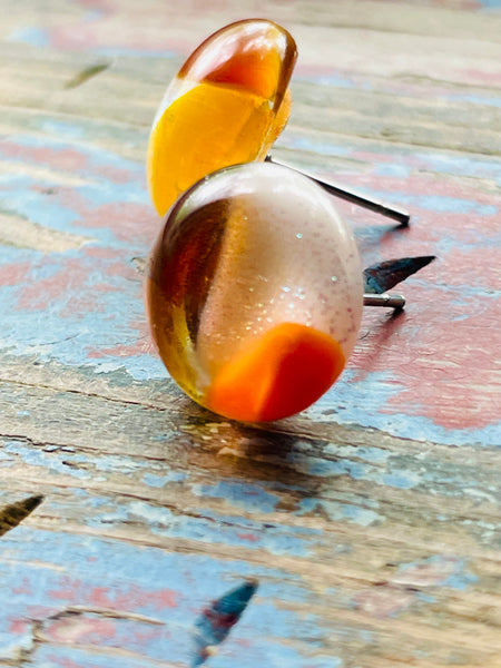 Boucles d’oreilles tire-d’érable, blanc argenté et orange et jaune